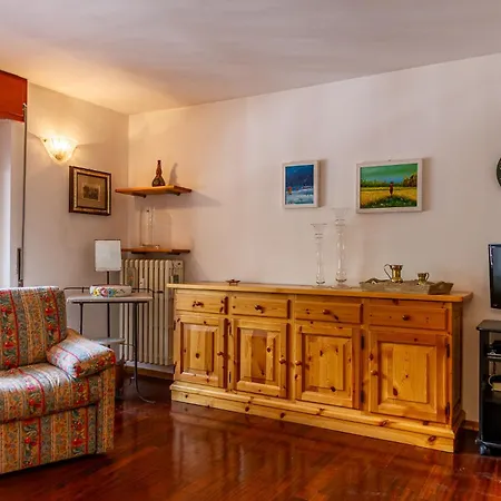 Apartmán Le Ginestre - Relax E Vista Montagna - Cour 0248