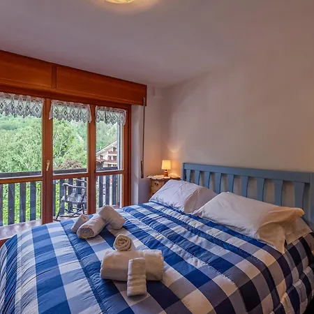 Apartment Le Ginestre - Relax E Vista Montagna - Cour 0248 Courmayeur